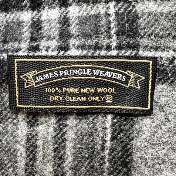 James Pringle Scarf 100% Pure New Wool Black Gray Plaid Rectangle 11" x 60" - Picture 3 of 3